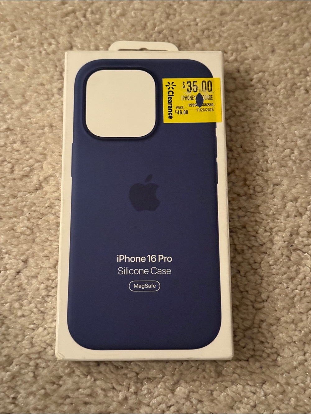 Apple iPhone 16 Pro Silicone Case - Navy Blue (MagSafe)